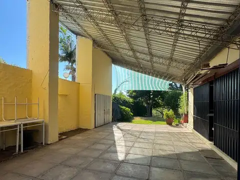 Quinta sobre el Río en Sauce Viejo (Pueblo)