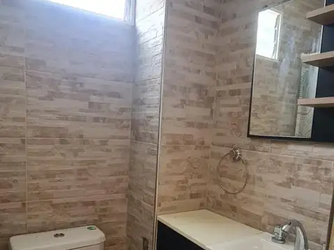 Casa en Alquiler con 1 cochera