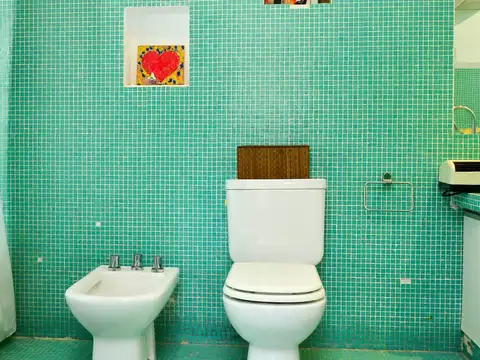 Casa 5 ambientes con 3 baños