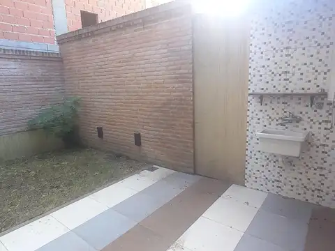 Depto Tipo Casa en Venta 4 años