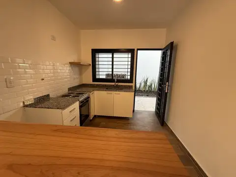 Casa en Venta en Caseros, USD 109.000