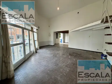 LOCAL COMERCIAL EN BARRIO ARROYITO