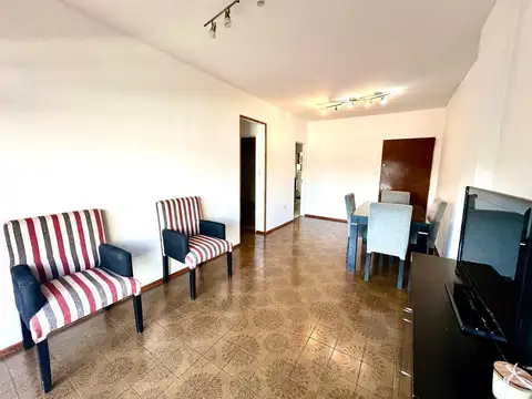 VENTA DEPARTAMENTO 4 AMBIENTES CON BALCON Y COCHERA  PALERMO