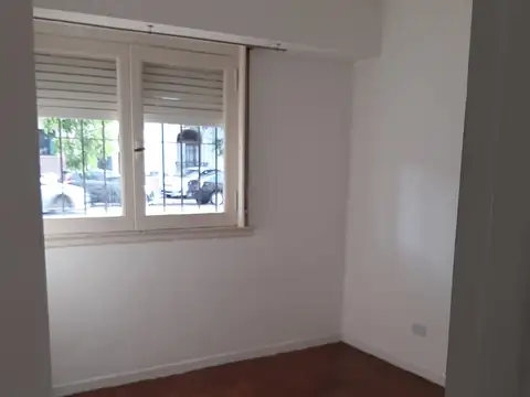 Avenida Álvarez Thomas 2400, Piso PB