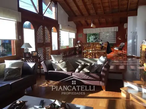 Casa en Alquiler de 3 dormitorios