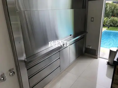 Casa en Venta al Oeste
