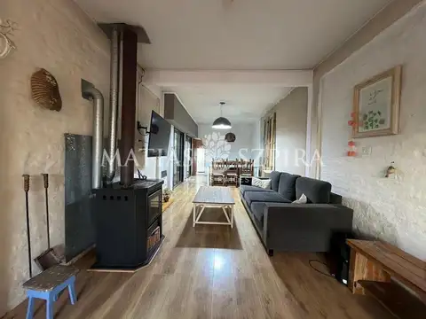 CASA 4 AMPLIOS AMBIENTES EN HARAS MIRYAM