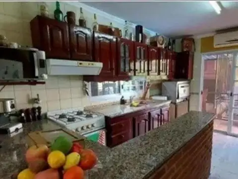 Casa en Venta en Morón, USD 105.000