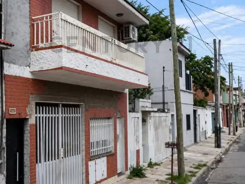 VENTA 2 PH EN BLOCK 2 PLANTAS INDEPENDIENTES  TERRAZA + PARRILLA  A METROS ALTO AVELLANEDA
