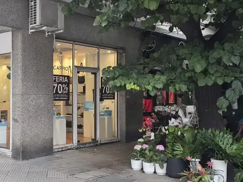 Local en Venta en Recoleta, USD 600.000