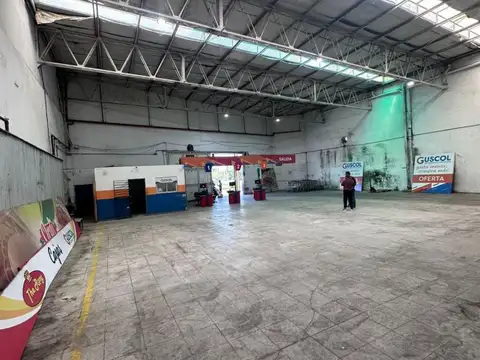GALPON  de 400 m2, con oficina!