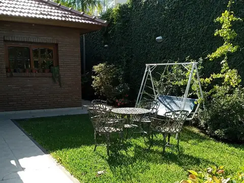 HERMOSO CHALET CON PISCINA CLIMATIZADA