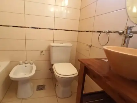 DUPLEX 3AMB 2 PTAS COCHERA  PATIO PARRILLA