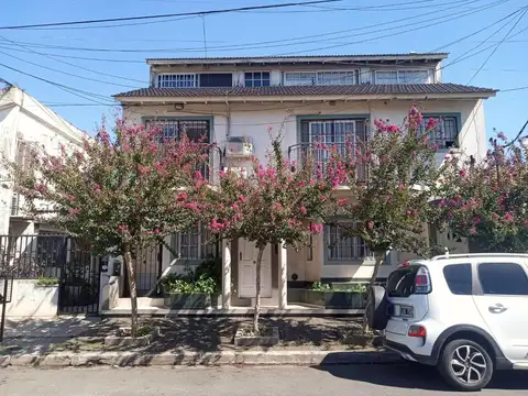 Venta  PH Duplex 3 ambientes, Ramos Mejia.