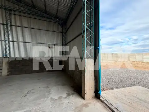 Galpon en Venta en Centenario, USD 320.000