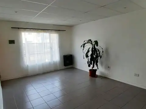Casa en Alquiler con 1 cochera