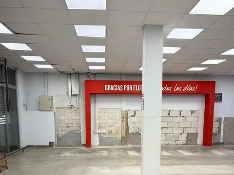 Local en Alquiler Via Pública