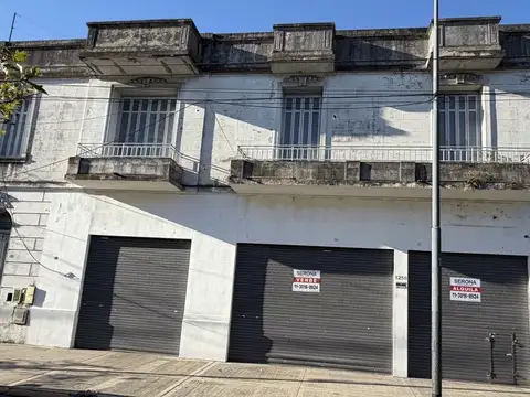 LOCAL COMERCIAL AMPLIO CON GALPÓN EN ALQUILER EN EL BARRIO DE PARQUE CHACABUCO CABA