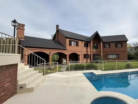 Casa en Venta en Saint Matthews, USD 598.000