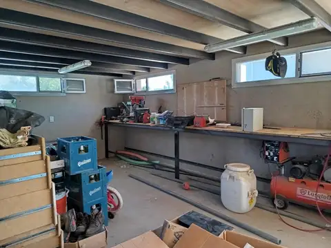 Casa en Venta con 3 cocheras