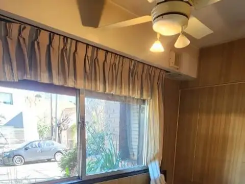 Casa 7 ambientes con 4 baños