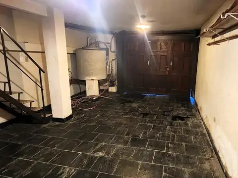 Casa 7 ambientes con 4 baños