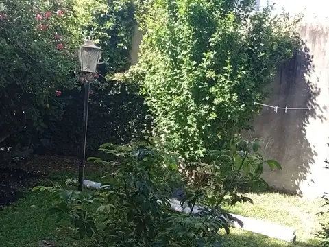 Casa en Venta con 1 cochera