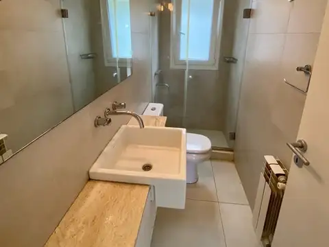 Casa en Alquiler Temporal con 1 cochera