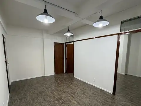 Oficina 2 ambientes con 1 baño