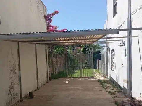 PH 3 AMBIENTES CON COCHERA PARA VARIOS AUTOS