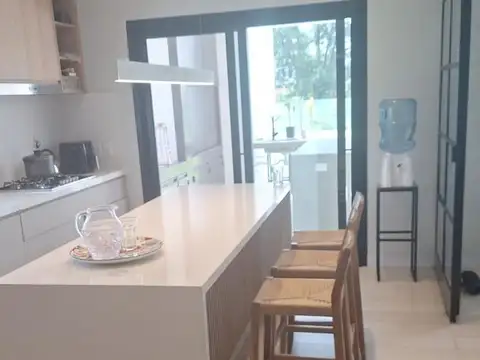 Casa en Alquiler Temporal al Noreste