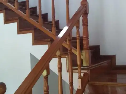 Casa en Alquiler Temporal con 2 cocheras