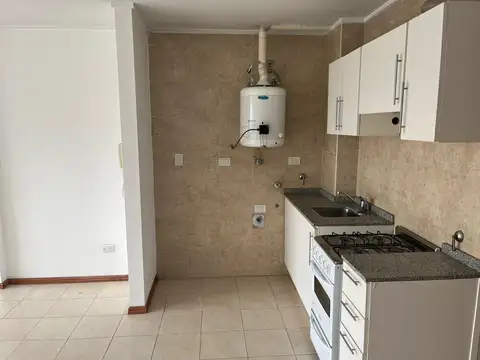 Departamento en Alquiler en Echesortu, $ 300.000