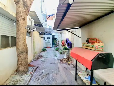 Depto Tipo Casa en Venta de 5 ambientes