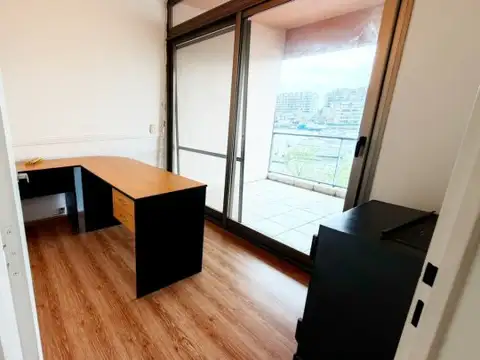 Avenida del Mirador 200 , Piso 3