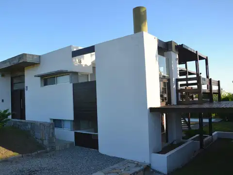 Casa en Venta en El Chorro, USD 890.000