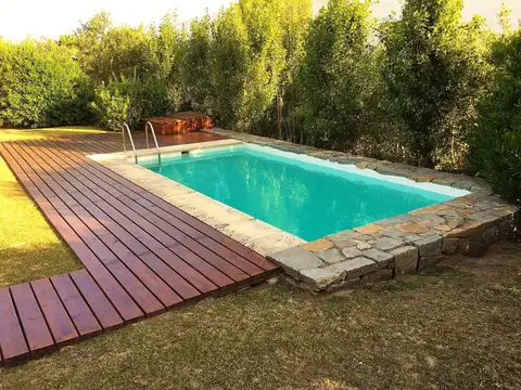 Casa en Venta con 3 cocheras