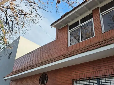 Venta PH FRENTE Villa Pueyrredon