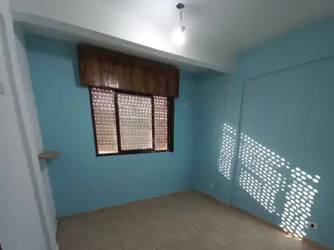 Departamento en Venta en Isidro Casanova, USD 60.000