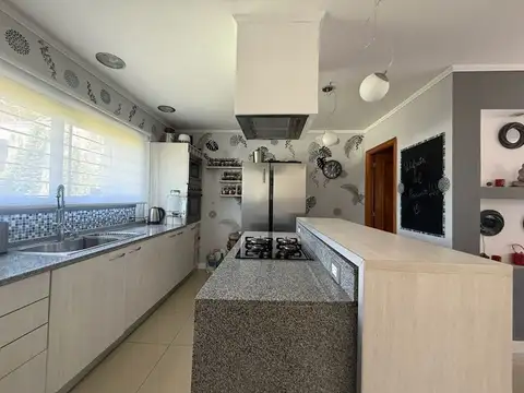 VENTA Miapú 875