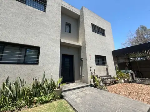 Casa en Venta en Funes, USD 289.000