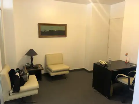 Oficina 2 ambientes con 1 baño
