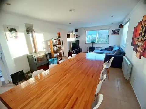 Casa 4 ambientes con 4 baños