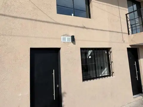 Depto Tipo Casa en Venta al Este