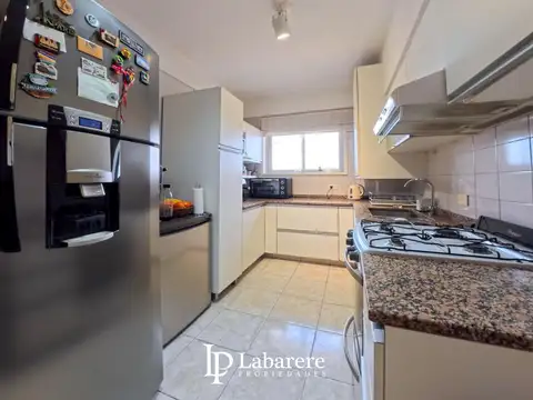 Departamento 5 ambientes con 2 baños