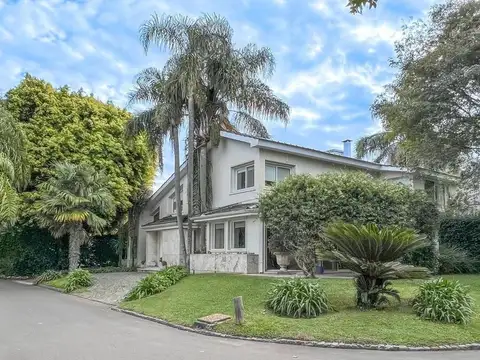 Casa Chalet  en Venta en Boating Club, San Isidro, G.B.A. Zona Norte