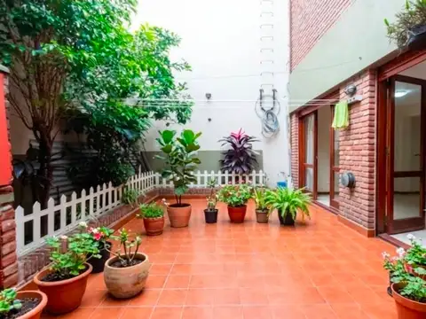 Casa en venta V. Pueyrredòn-patio-parrilla-garage