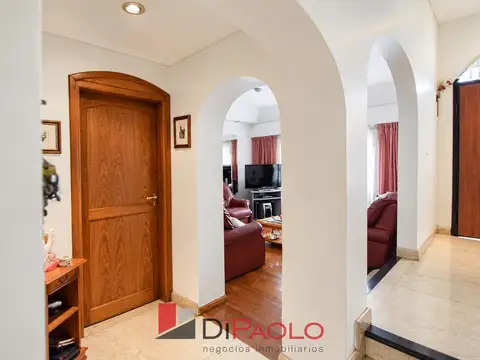 Depto Tipo Casa en Venta de 4 ambientes