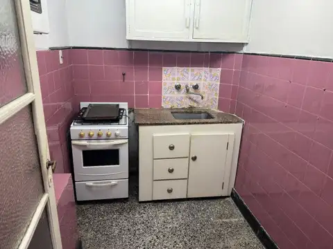 Depto Tipo Casa en Venta 50 años