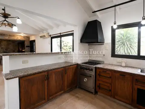Casa en Alquiler al Oeste